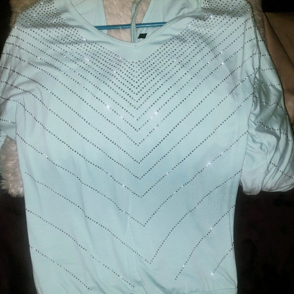 Bke backless shirt